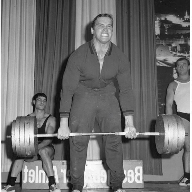 arnold schwarzenegger's intense weightlifting journey at home
